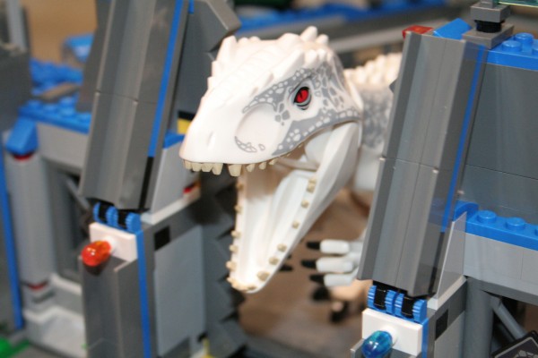 jurassic-world-lego