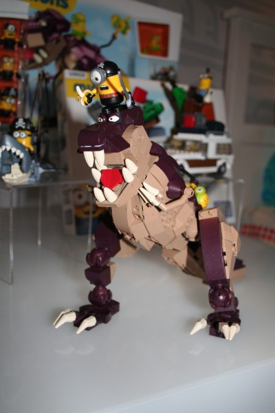 minions-mega-bloks-dinosaur-3