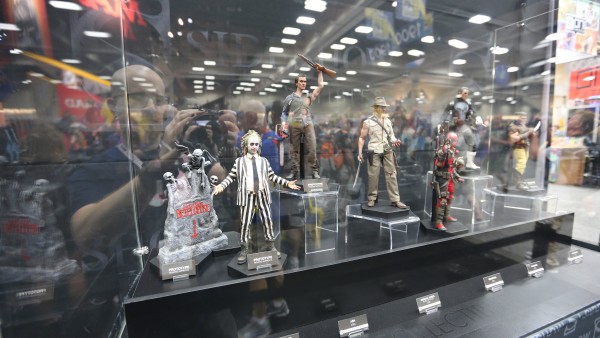 hot-toys-sideshow-collectibles-booth-picture-comic-con (45)