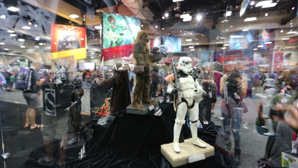 star-wars-hot-toys-sideshow-collectibles-picture-comic-con (2)