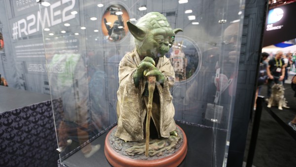 star-wars-hot-toys-sideshow-collectibles-picture-comic-con (7)